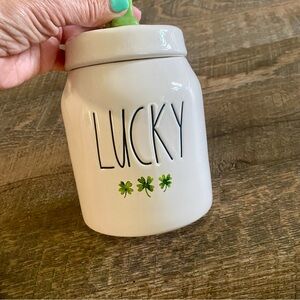 New RAE DUNN St. Patricks Day LL "LUCKY" with Clovers & Green Handle 7" Canister